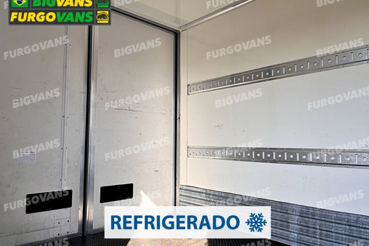 Galeria de fotos - Sprinter 2016 311 Chassi Extra Longo + Baú Refrigerado 0ºC Branco (BIG-9270)